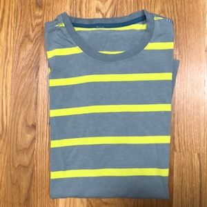 Men’s lulu lemon tee shirt